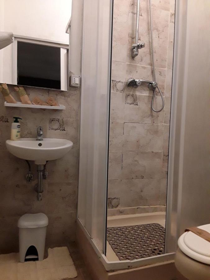 مبيت وإفطار Ambrabed Lunghezza Station المظهر الخارجي الصورة